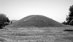 Marathon_tumulus.jpg